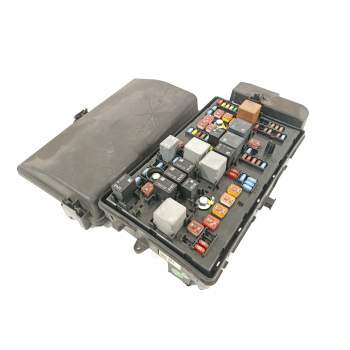 CAJA RELES / FUSIBLES 13222782 13255300 544949969