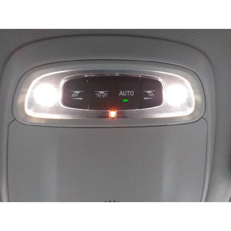 Recambio de luz interior para volvo v40 cross country plus referencia OEM IAM 39828784  