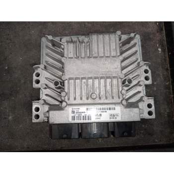 CENTRALITA MOTOR UCE 8V2112A650EB 5WS40584BT 