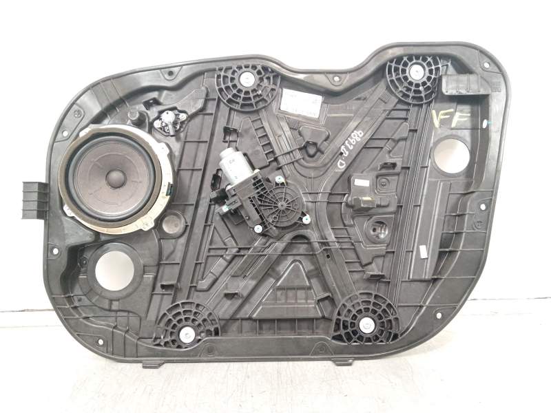 ELEVALUNAS DELANTERO DERECHO 82480g4090 