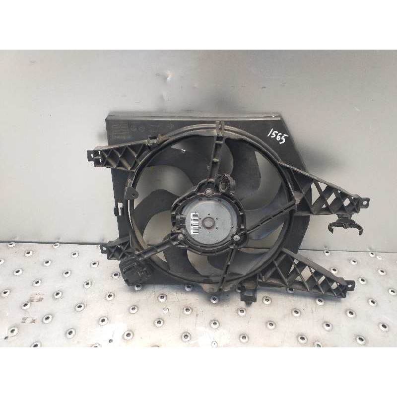 Recambio de electroventilador para renault twingo authentique referencia OEM IAM 822369312  