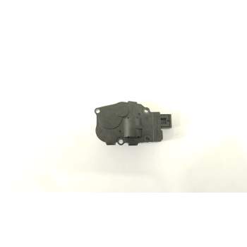 MOTOR APERTURA TRAMPILLAS CLIMATIZADOR 8K0820511D 28032015 EFB490