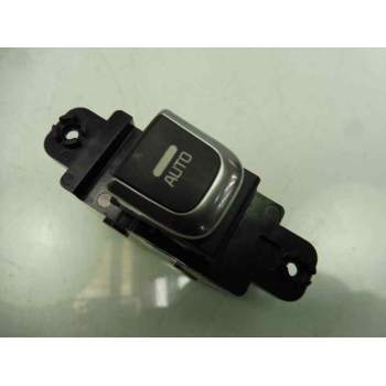MANDO ELEVALUNAS TRASERO DERECHO 93580A4000 