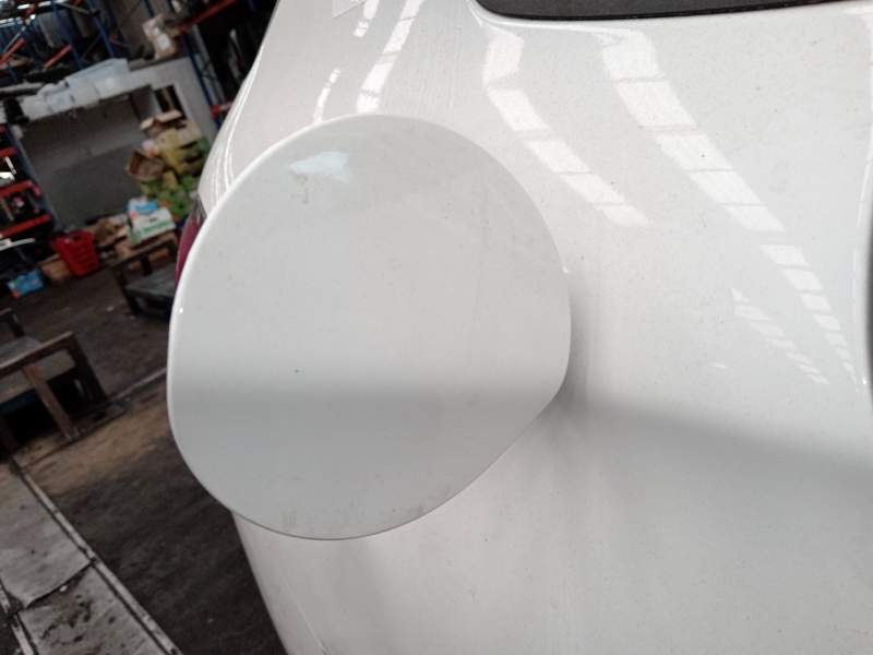 TAPA EXTERIOR COMBUSTIBLE 