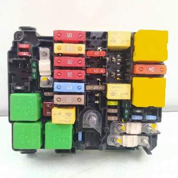 CAJA RELES / FUSIBLES 9804848580 BFRM2010 