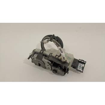 CERRADURA PUERTA TRASERA DERECHA 267100 