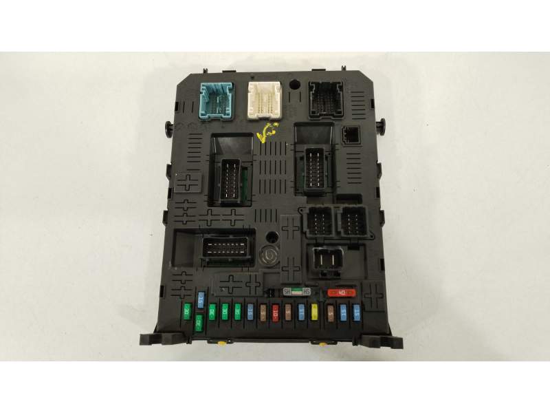 CAJA RELES / FUSIBLES 1613317180 