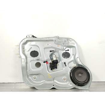 ELEVALUNAS DELANTERO IZQUIERDO 824712B000 824702B030J9S4