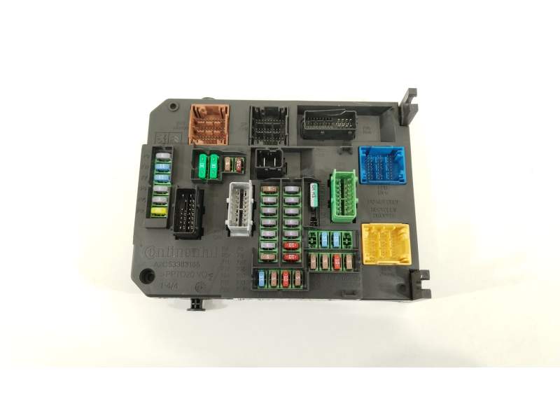 CAJA RELES / FUSIBLES 9806687980 