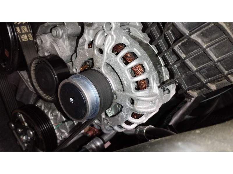 ALTERNADOR 04E903015H F000BL07EE 