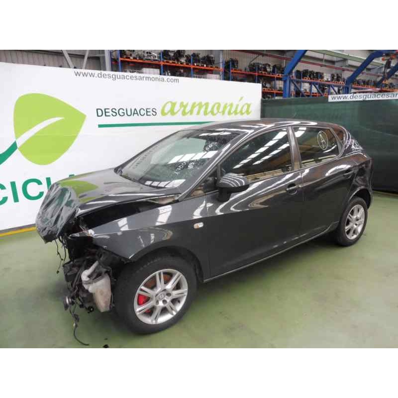 seat ibiza (6j5) del año 2008