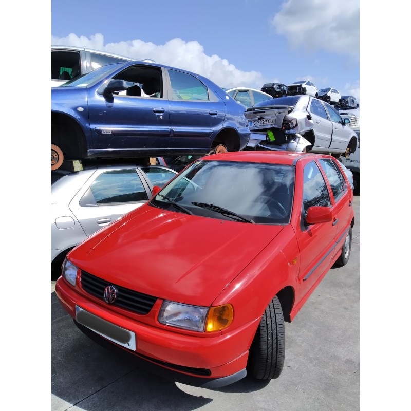 volkswagen polo berlina (6n1) del año 1994