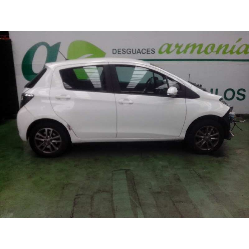 toyota yaris del año 2014