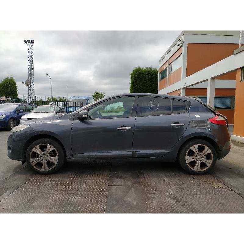 renault megane iii berlina 5 p del año 2009