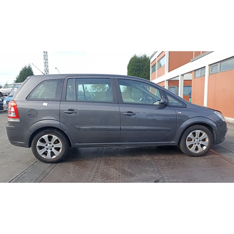 opel zafira b del año 2009