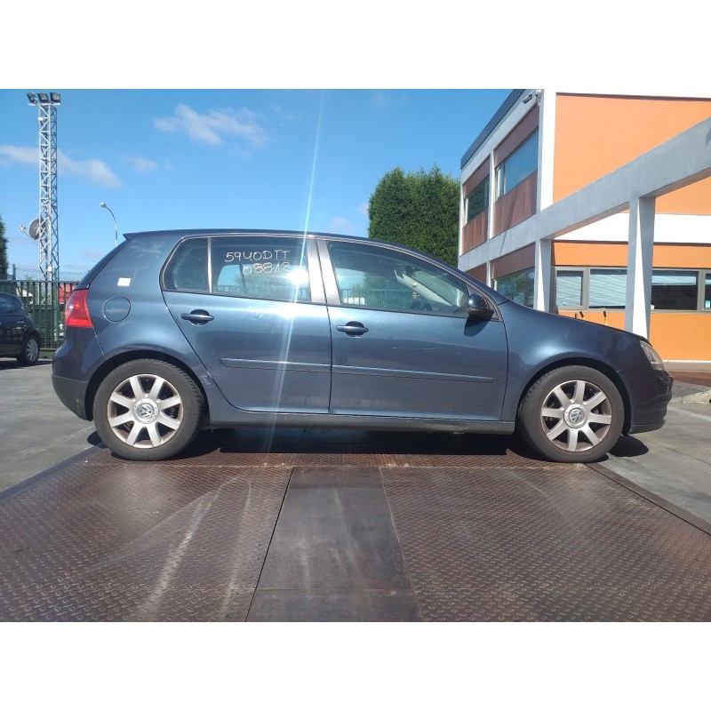 volkswagen golf v berlina (1k1) del año 2005