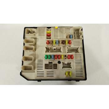 CAJA RELES / FUSIBLES 284B60008R USMBD95L1 519339311