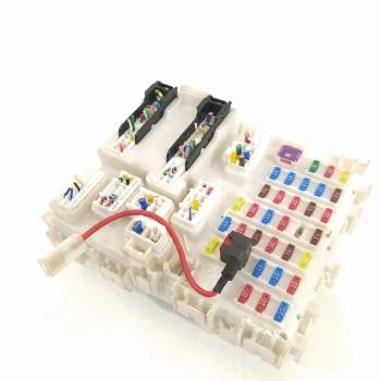 CAJA RELES / FUSIBLES AA0A4880 