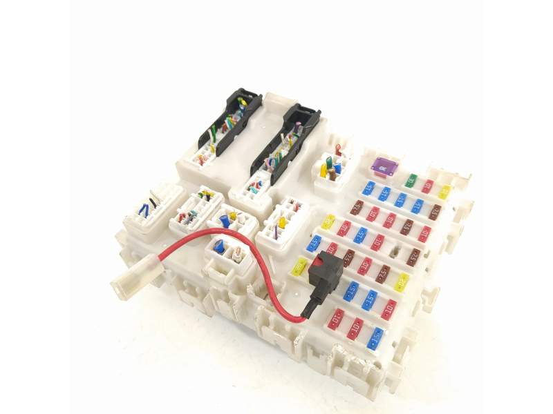 CAJA RELES / FUSIBLES AA0A4880 