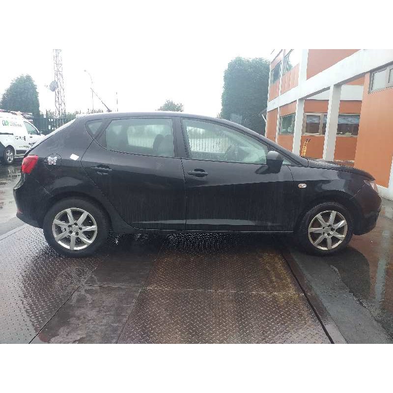 seat ibiza (6j5) del año 2010