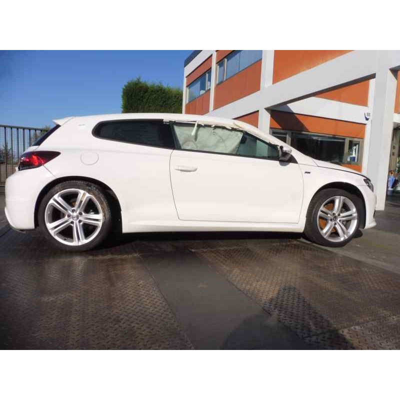 volkswagen scirocco (137) del año 2011