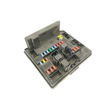 CAJA RELES / FUSIBLES 284B7JD00B 