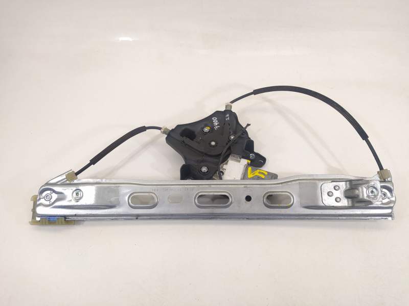 ELEVALUNAS DELANTERO IZQUIERDO 102C08168 A651115110 