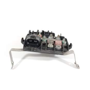 CAJA RELES / FUSIBLES 241363873R 