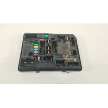 CAJA RELES / FUSIBLES 284B76520R 5DVK12F10 8352139372