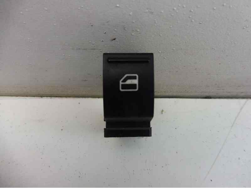 MANDO ELEVALUNAS DELANTERO DERECHO 7L6959855B 