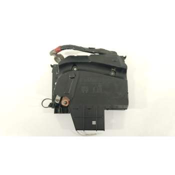 CAJA RELES / FUSIBLES AV6T14A067BC 