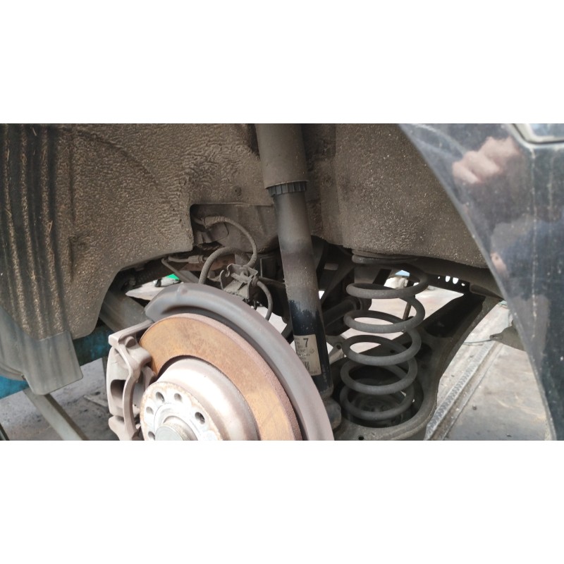 Recambio de amortiguador trasero izquierdo para volkswagen passat berlina (3c2) advance referencia OEM IAM 3C0512011BD  