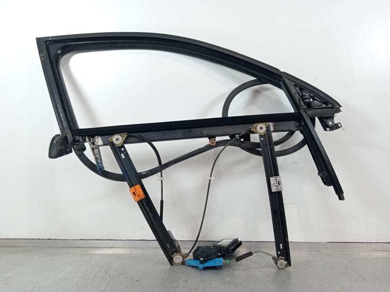 ELEVALUNAS DELANTERO DERECHO 8E0837462 