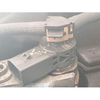 INYECTOR 04L130277AD 0445110473