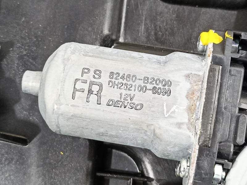 ELEVALUNAS DELANTERO IZQUIERDO 82471B2001 82450B2000