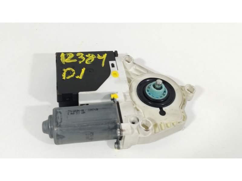 MOTOR ELEVALUNAS DELANTERO IZQUIERDO 5P0837401N 1K0959793M 1T0959701G