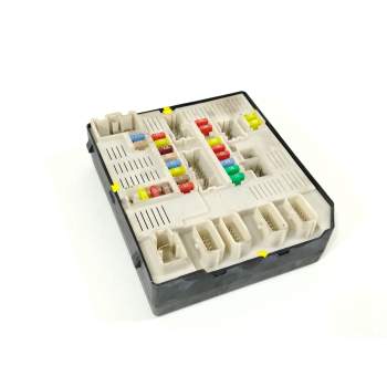 CAJA RELES / FUSIBLES 284B60008R USMBD95L1 519339311