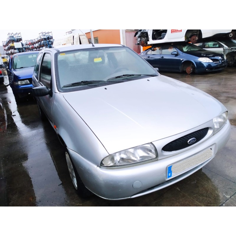 ford fiesta berlina (dx) del año 1999