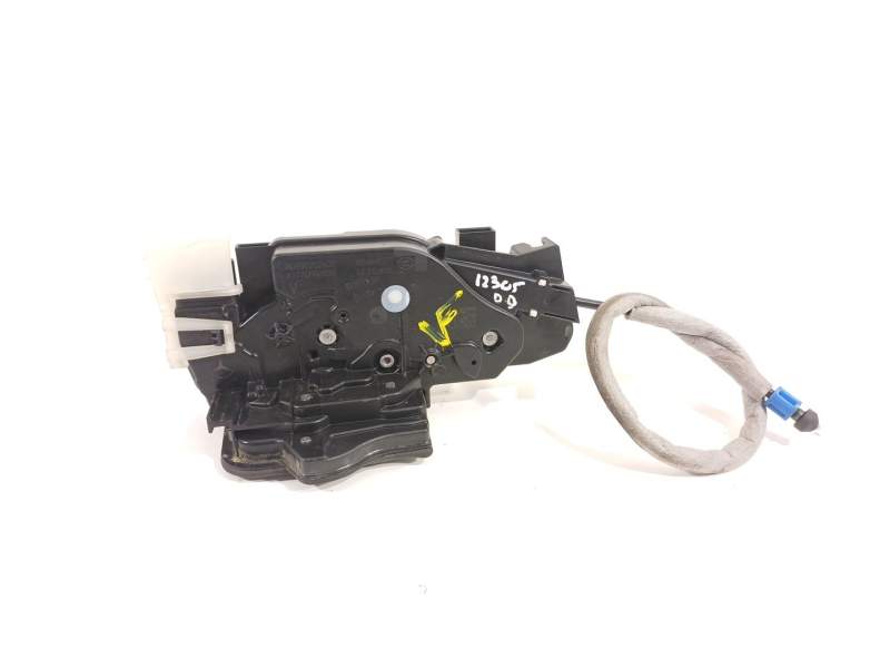 CERRADURA PUERTA DELANTERA DERECHA A1770032899 A099720
