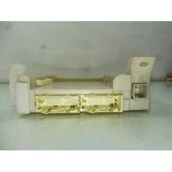 CAJA RELES / FUSIBLES 8273052L70C 