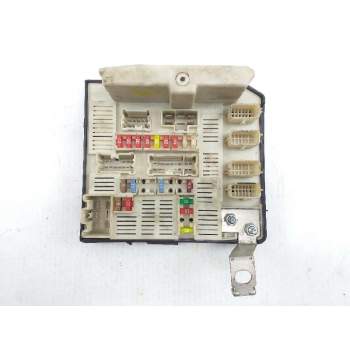 CAJA RELES / FUSIBLES 8200481866 