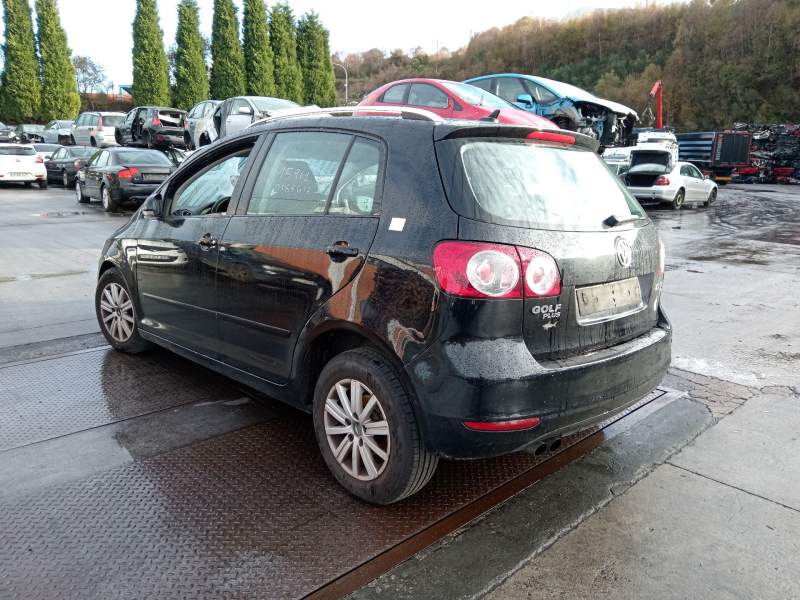 volkswagen golf plus v (5m1, 521) del año 2010