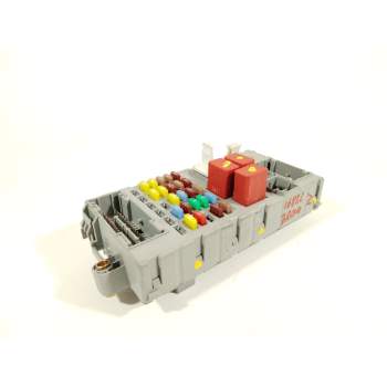CAJA RELES / FUSIBLES 51829178 
