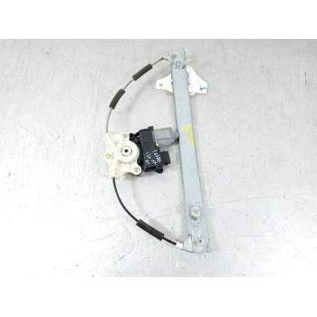 ELEVALUNAS DELANTERO IZQUIERDO 82403C7010 
