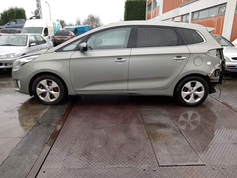 KIA CARENS ( )