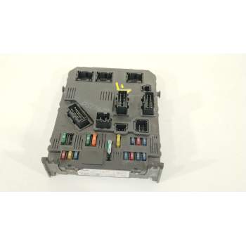 CAJA RELES / FUSIBLES 9652474380 S118085300K BSIF0100