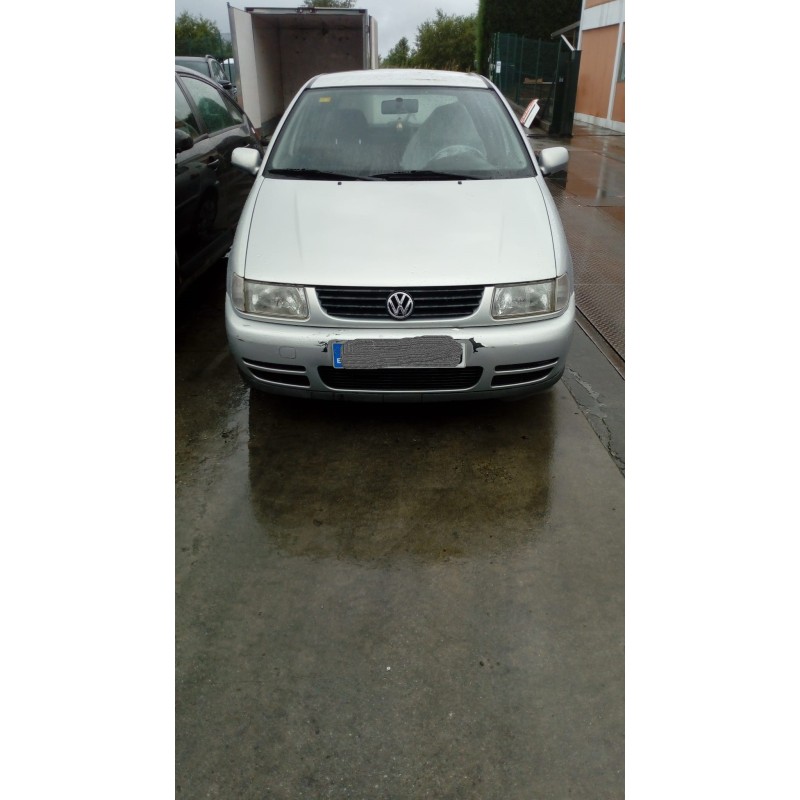 volkswagen polo berlina (6n1) del año 1999