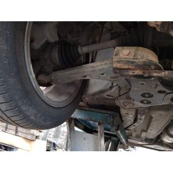 BRAZO SUSPENSION INFERIOR DELANTERO DERECHO 