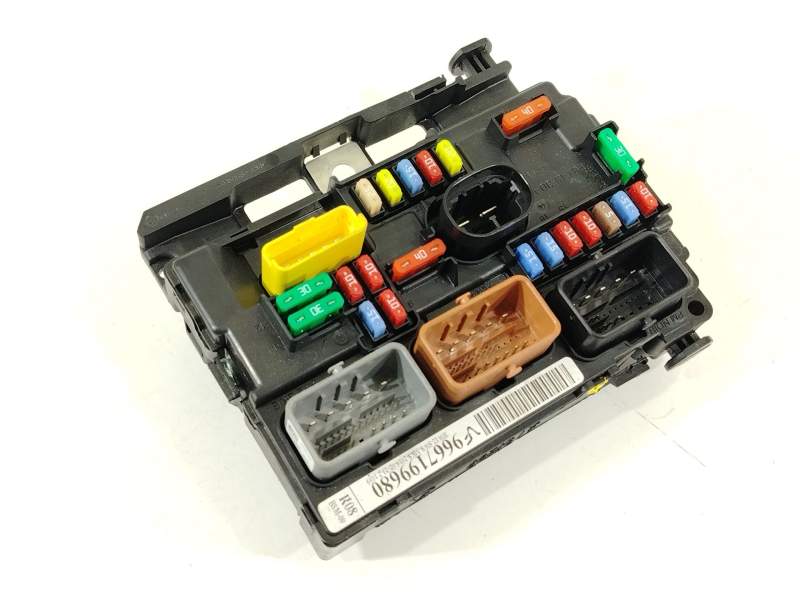CAJA RELES / FUSIBLES 9667199680 