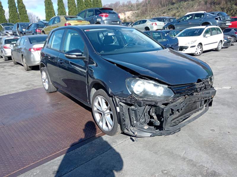 volkswagen golf vi (5k1) del año 2010